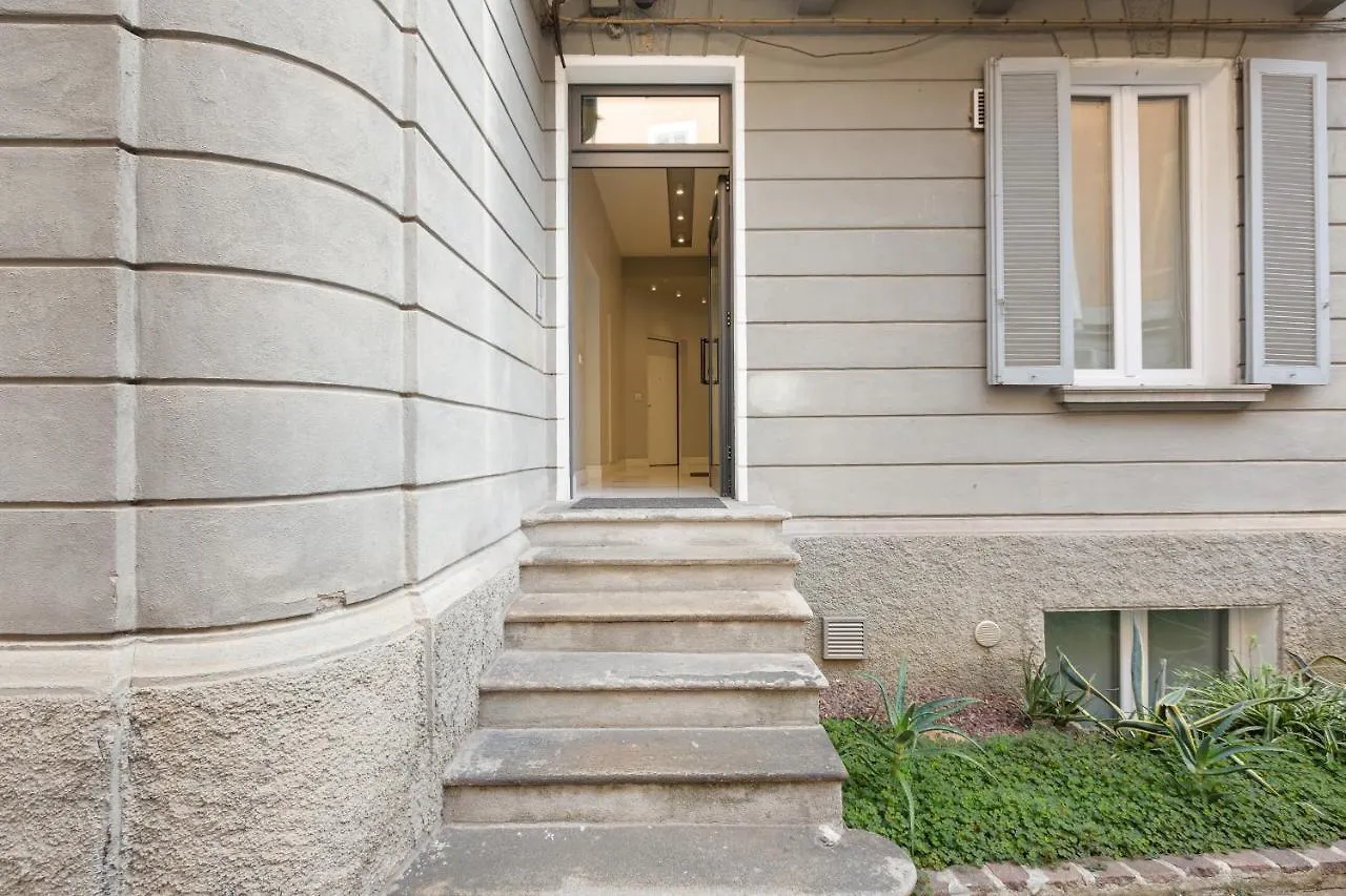 Apt Milano-Moscova Con Terrazzo Condiviso Apartman Olaszország